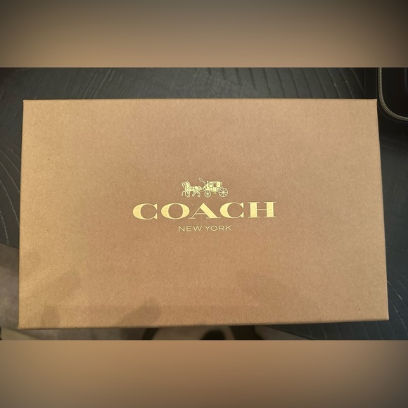 Black leather Coach wristlet - Picture 2 of 3